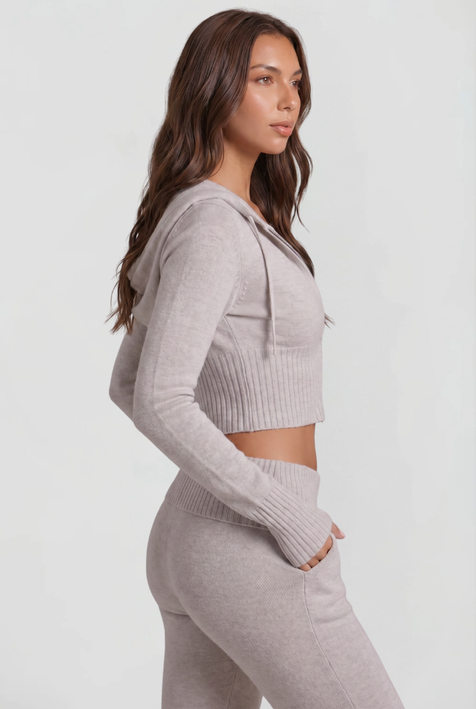 Completo Donna in Maglia Felpa con Zip Corta e Pantaloni Zampa