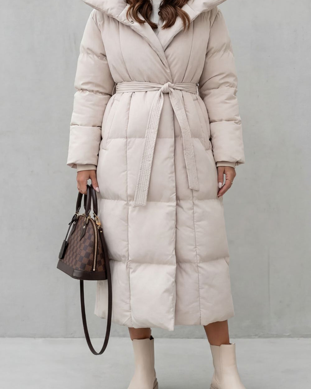 Giubbotto Donna Lungo Imbottito con Cintura Silhouette Definita
