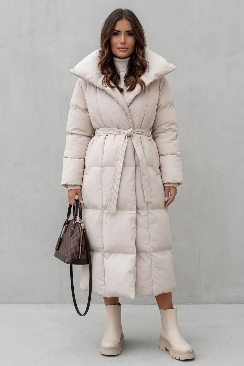 Giubbotto Donna Lungo Imbottito con Cintura Silhouette Definita