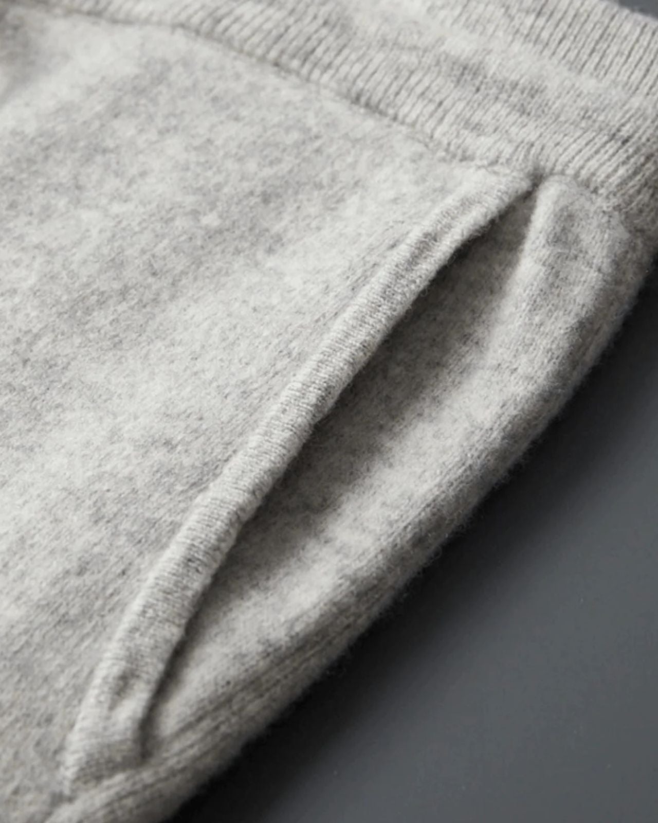 Aurazio Pantaloni in cashmere e lana da uomo