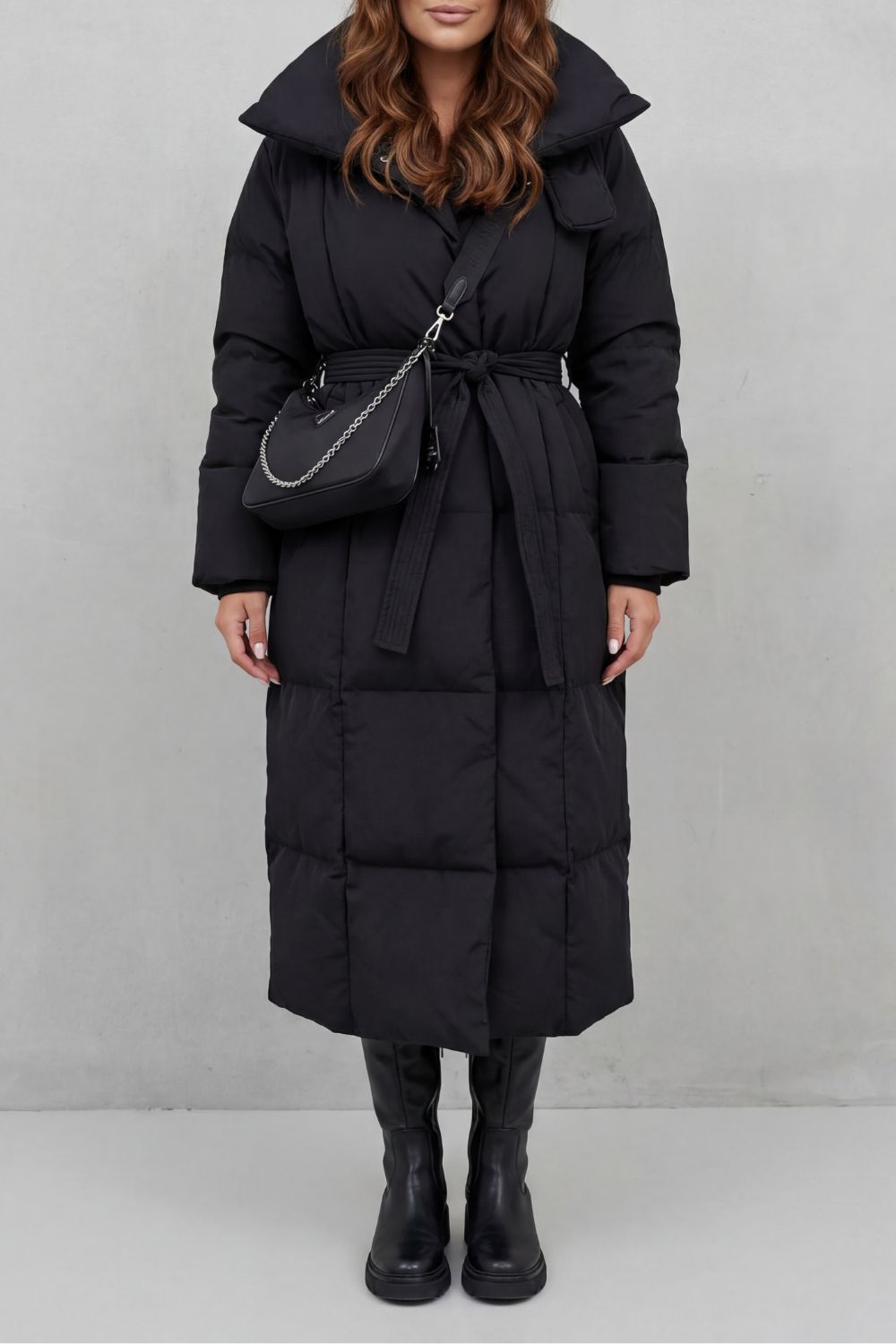 Giubbotto Donna Lungo Imbottito con Cintura Silhouette Definita