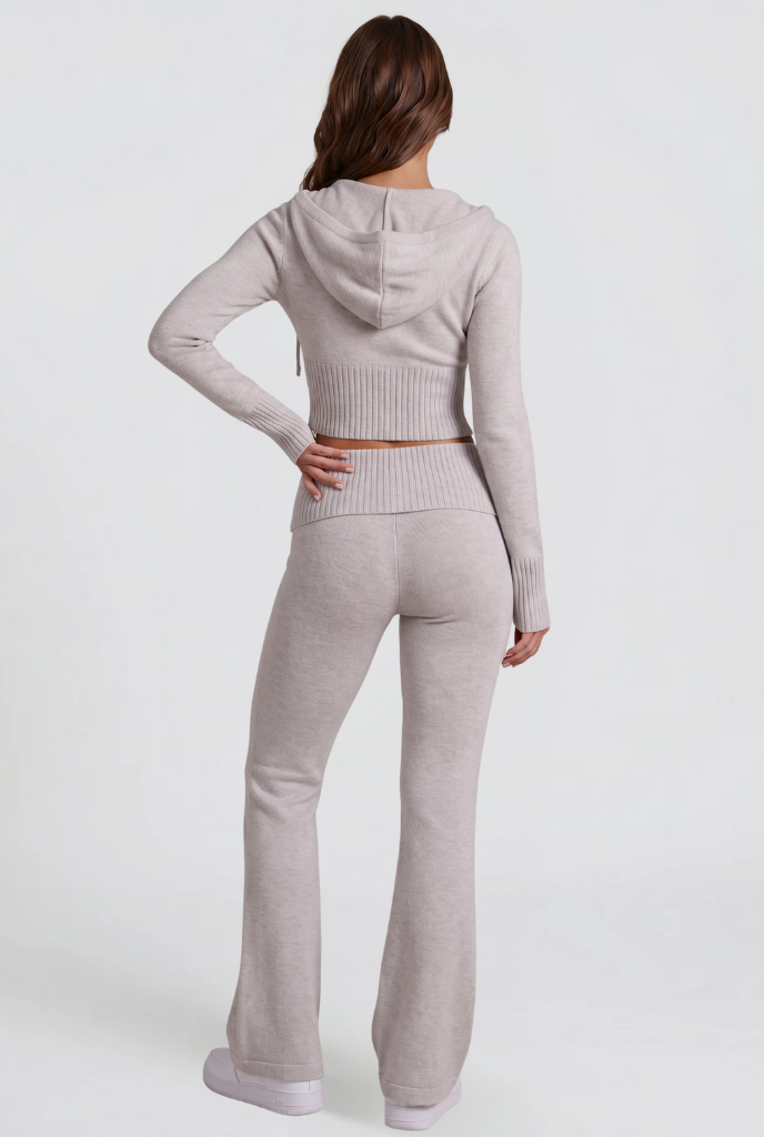 Completo Donna in Maglia Felpa con Zip Corta e Pantaloni Zampa