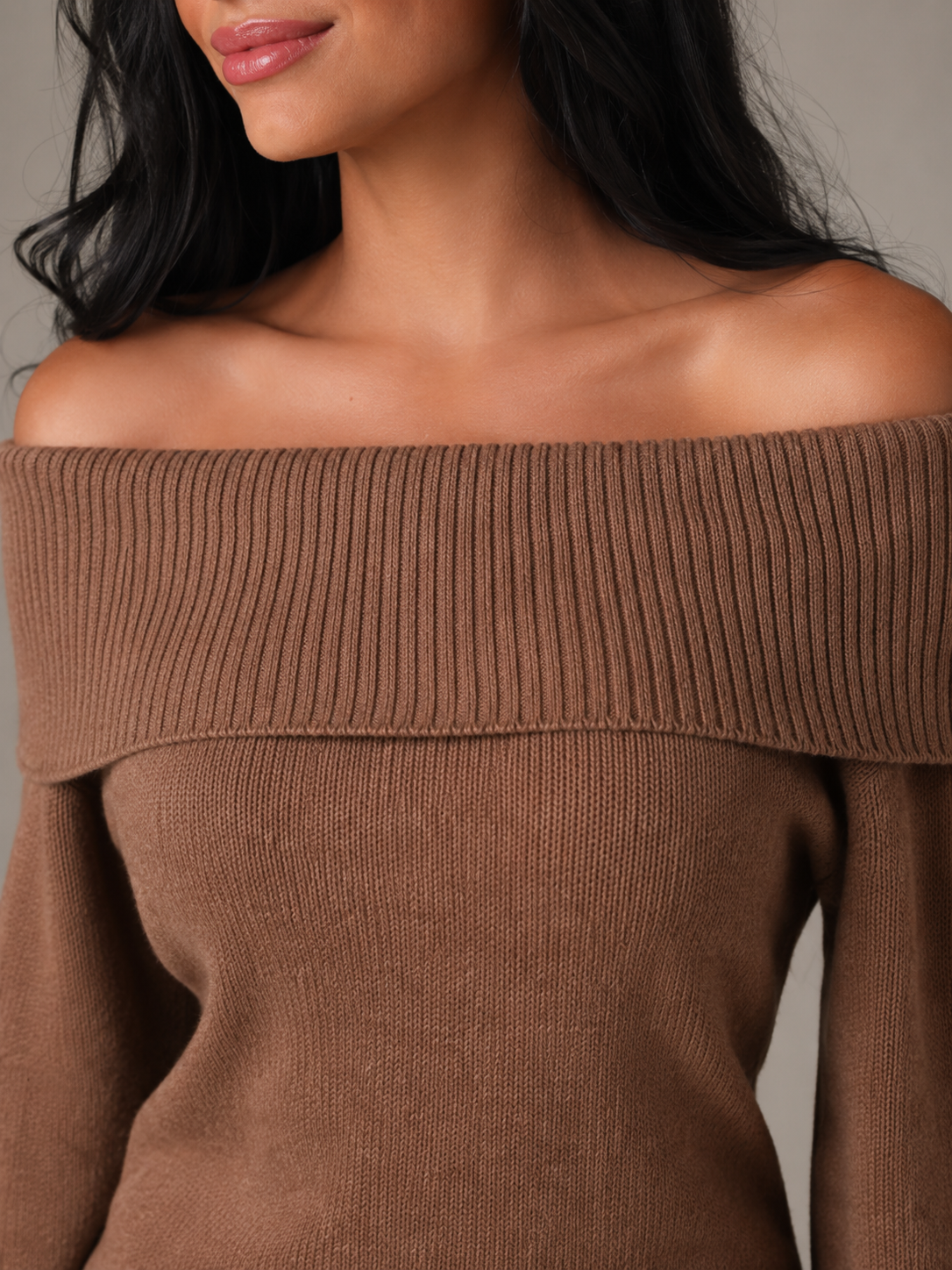 Maglione Donna Spalle Scoperte Collo Ripiegato Aderente