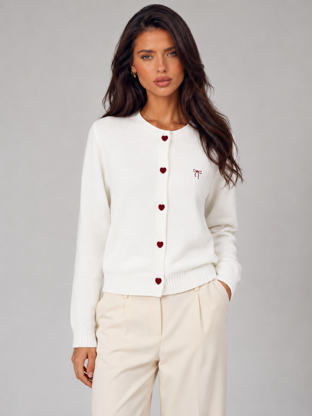 Cardigan Donna in Maglia Bottoni a Cuore e Ricamo Fiocco