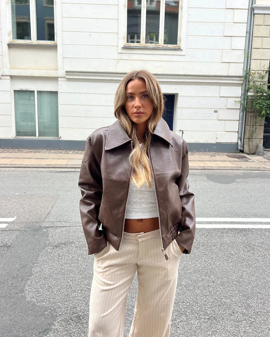 Giacca Donna in Pelle Sintetica Eleganza Urbana Versatile