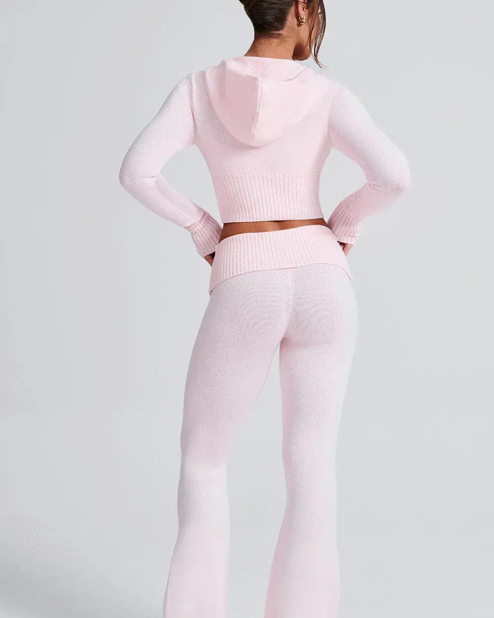 Completo Donna in Maglia Felpa Cropped con Zip e Pantaloni a Zampa