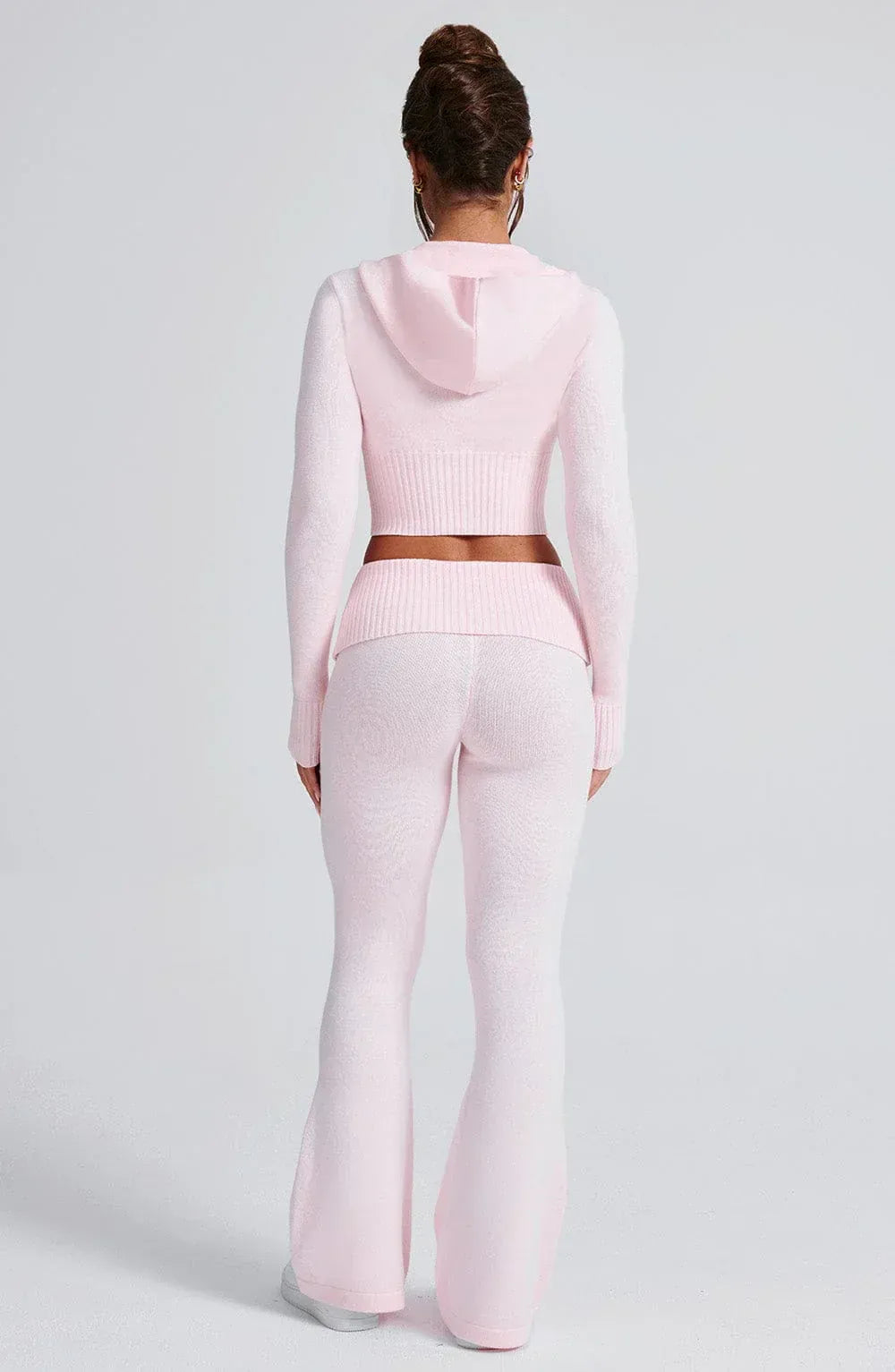Completo Donna in Maglia Felpa Cropped con Zip e Pantaloni a Zampa