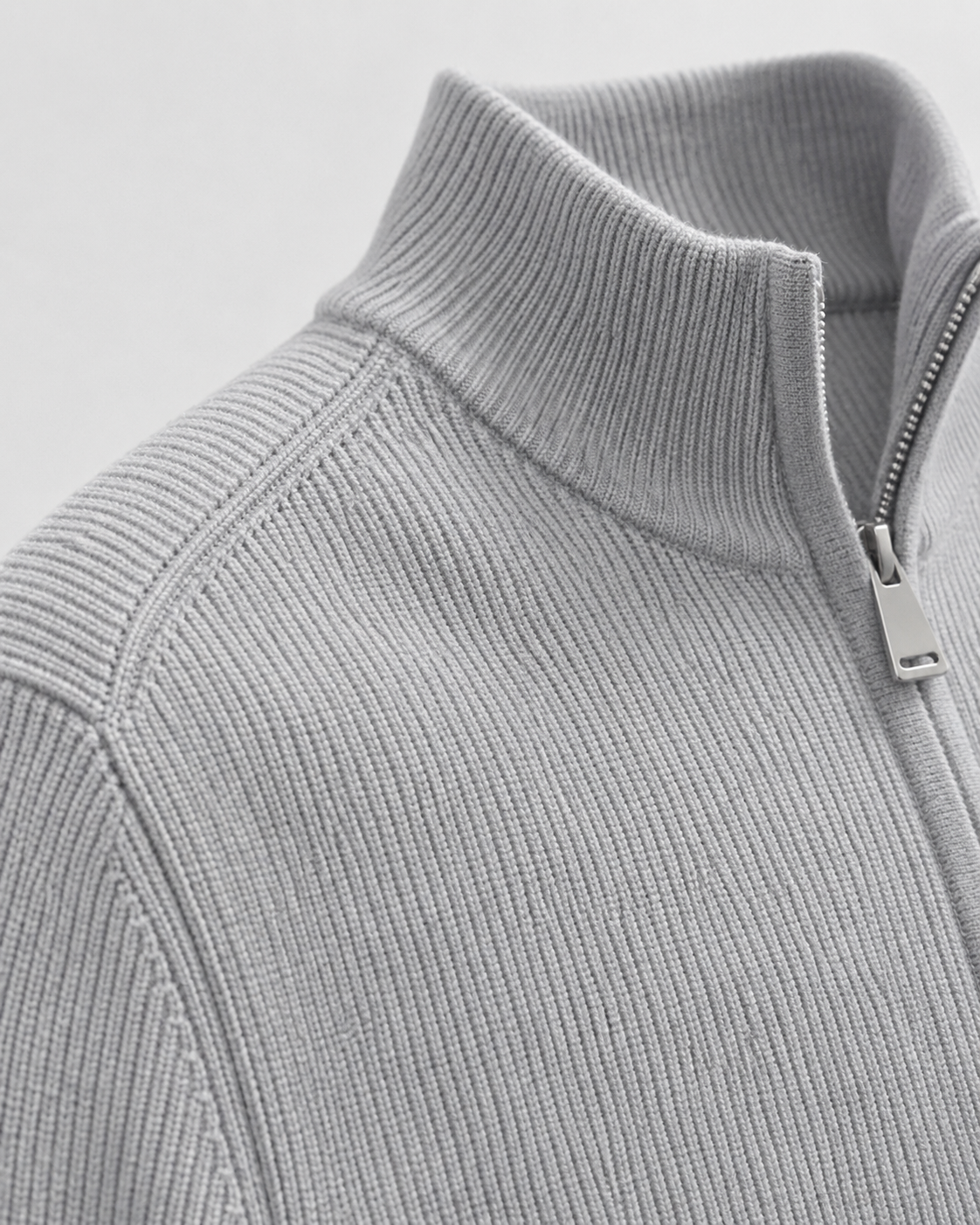 Cardigan Uomo con Zip Integrale e Collo Alto in Maglia