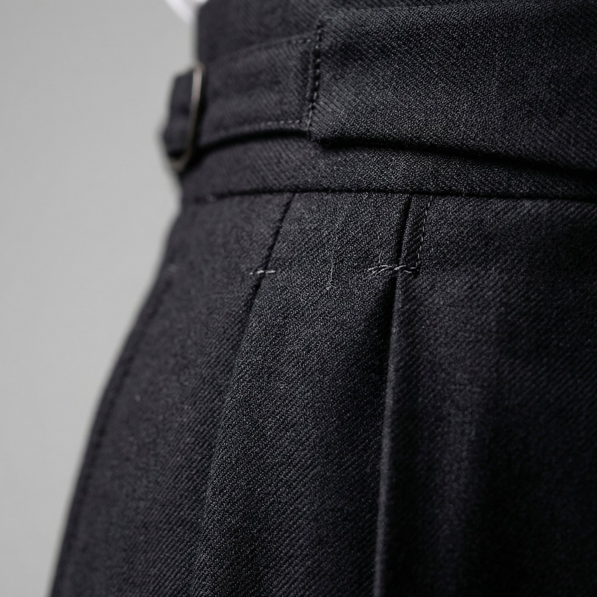 Pantaloni Uomo Sartoriali con Pince Gamba Dritta