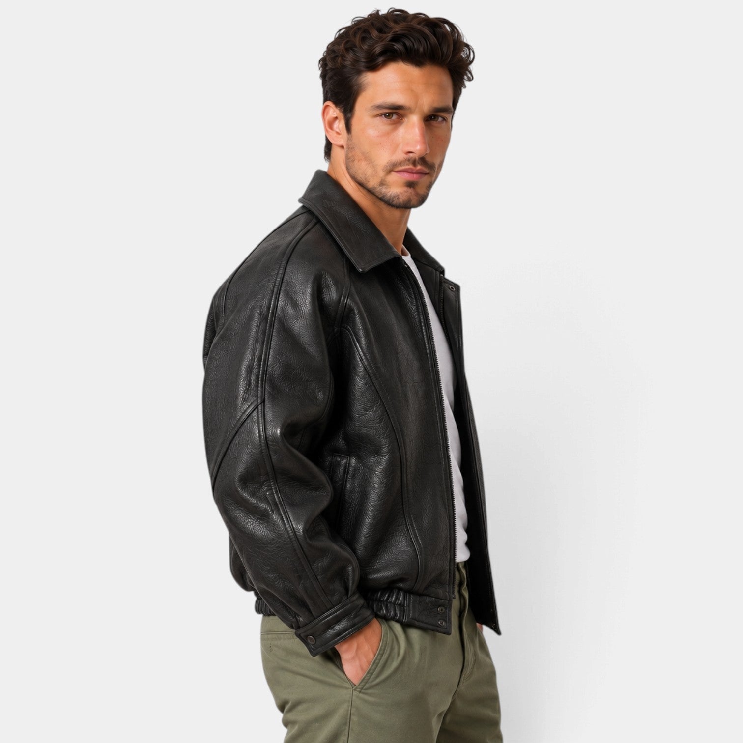 Giacca Uomo in Pelle Vegana Nera con Zip e Orlo Elastico