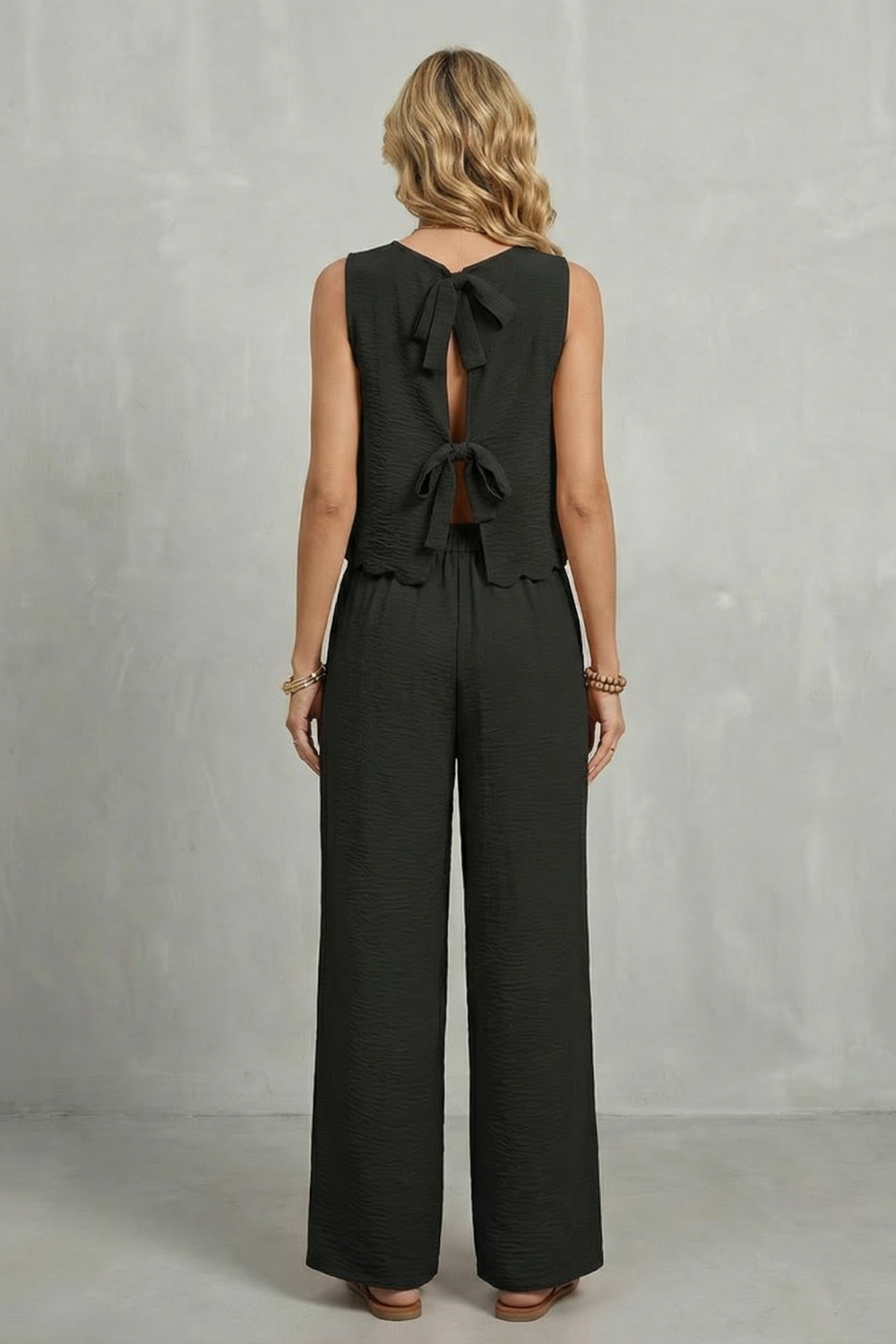 Completo Donna Top Smerlato Schiena Aperta con Fiocchi e Pantaloni