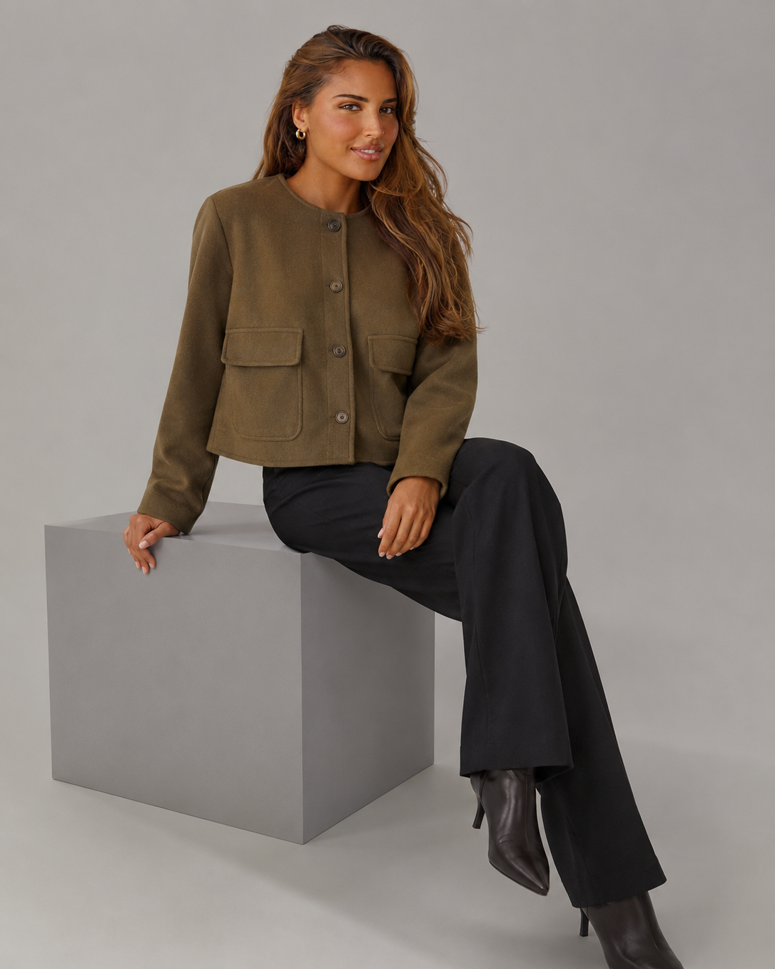 Giacca Donna Cropped Effetto Suede Spazzolato Ampia Collo Camicia