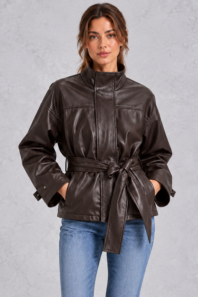 Giacca Donna Corta Effetto Pelle Marrone con Cintura e Revers
