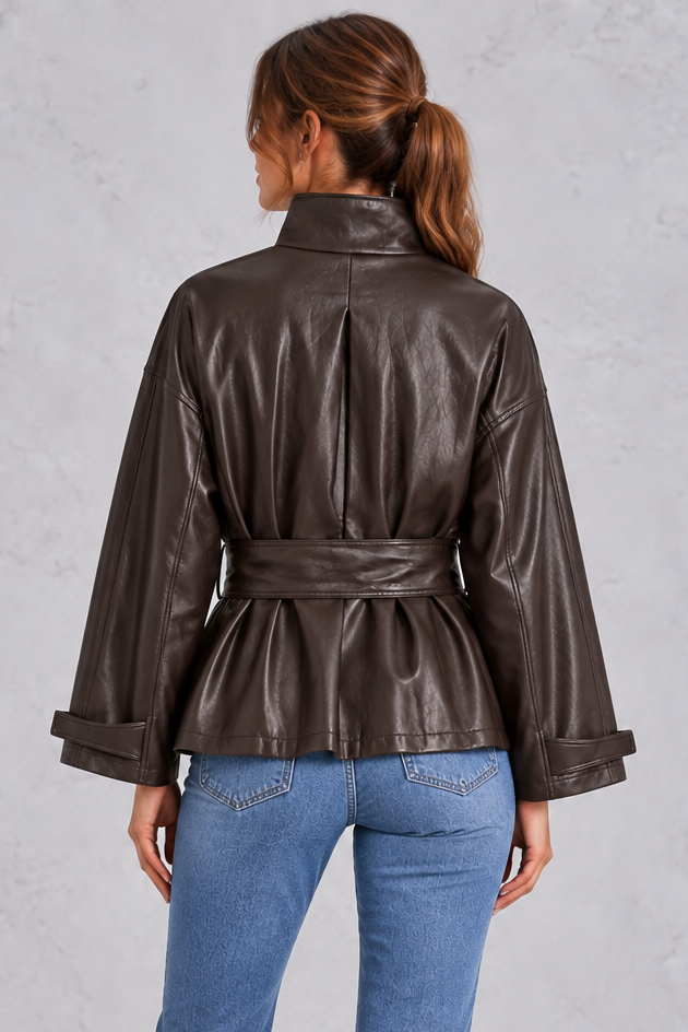 Giacca Donna Corta Effetto Pelle Marrone con Cintura e Revers