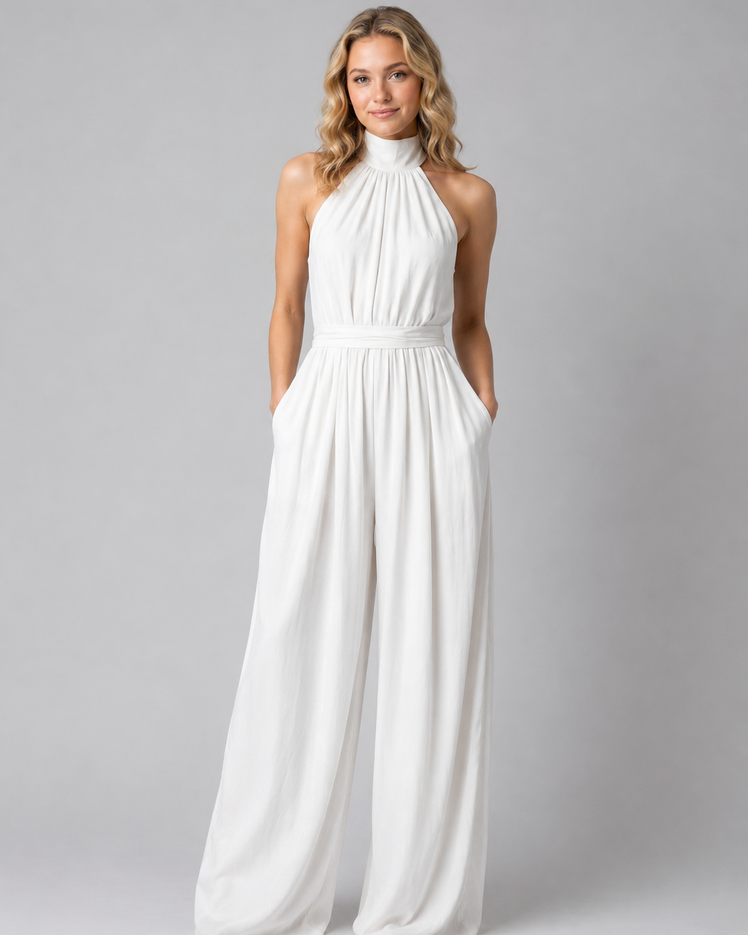 Tuta Elegante Donna Scollo Halter Gamba Ampia da Cerimonia