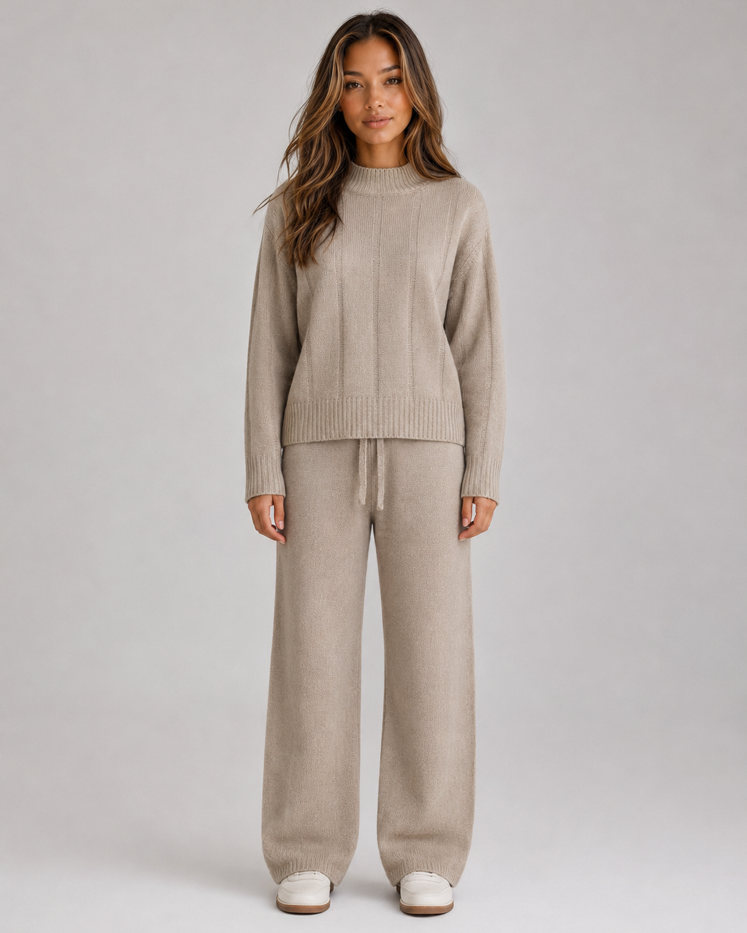 Completo Donna Lounge in Maglia Maglione Collo Alto e Pantaloni