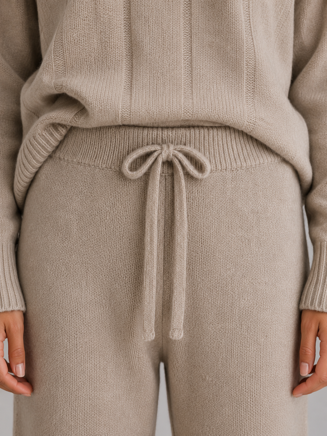 Completo Donna Lounge in Maglia Maglione Collo Alto e Pantaloni