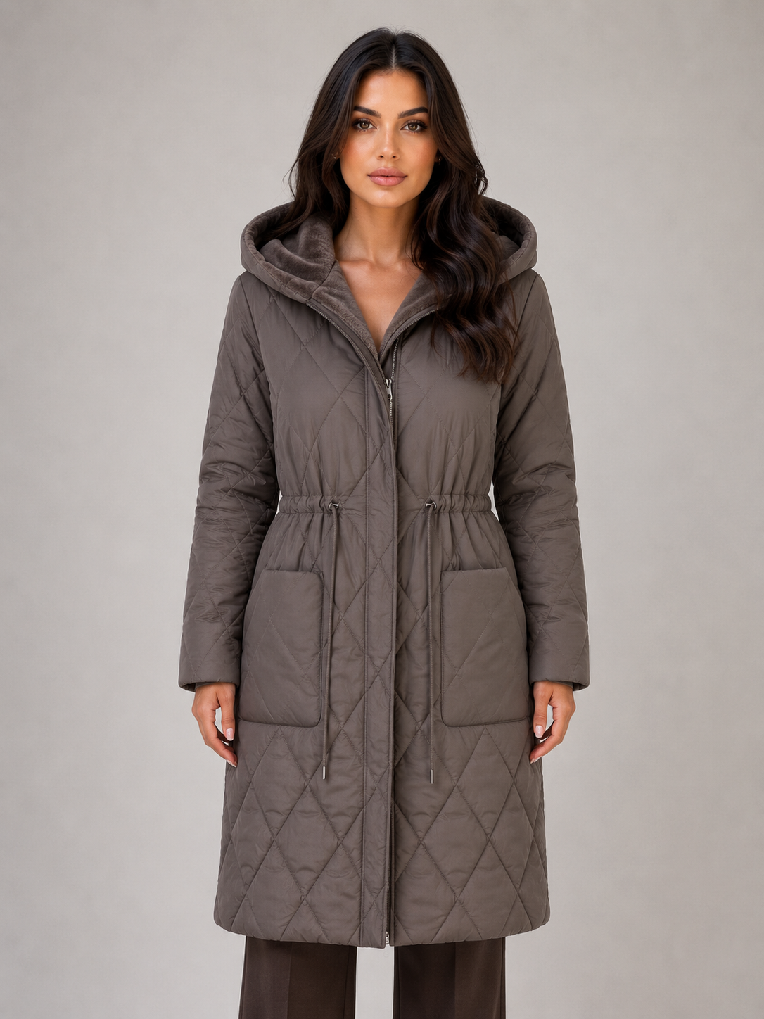 Cappotto Donna Trapuntato Lungo Collo in Pelliccia Sintetica