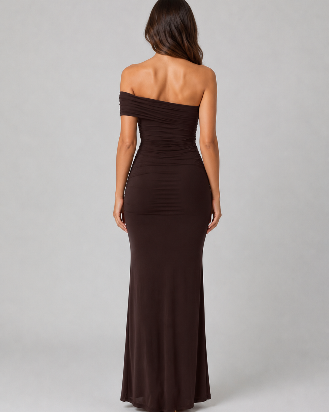 Abito Lungo Donna Monospalla Arricciato Marrone Elegante