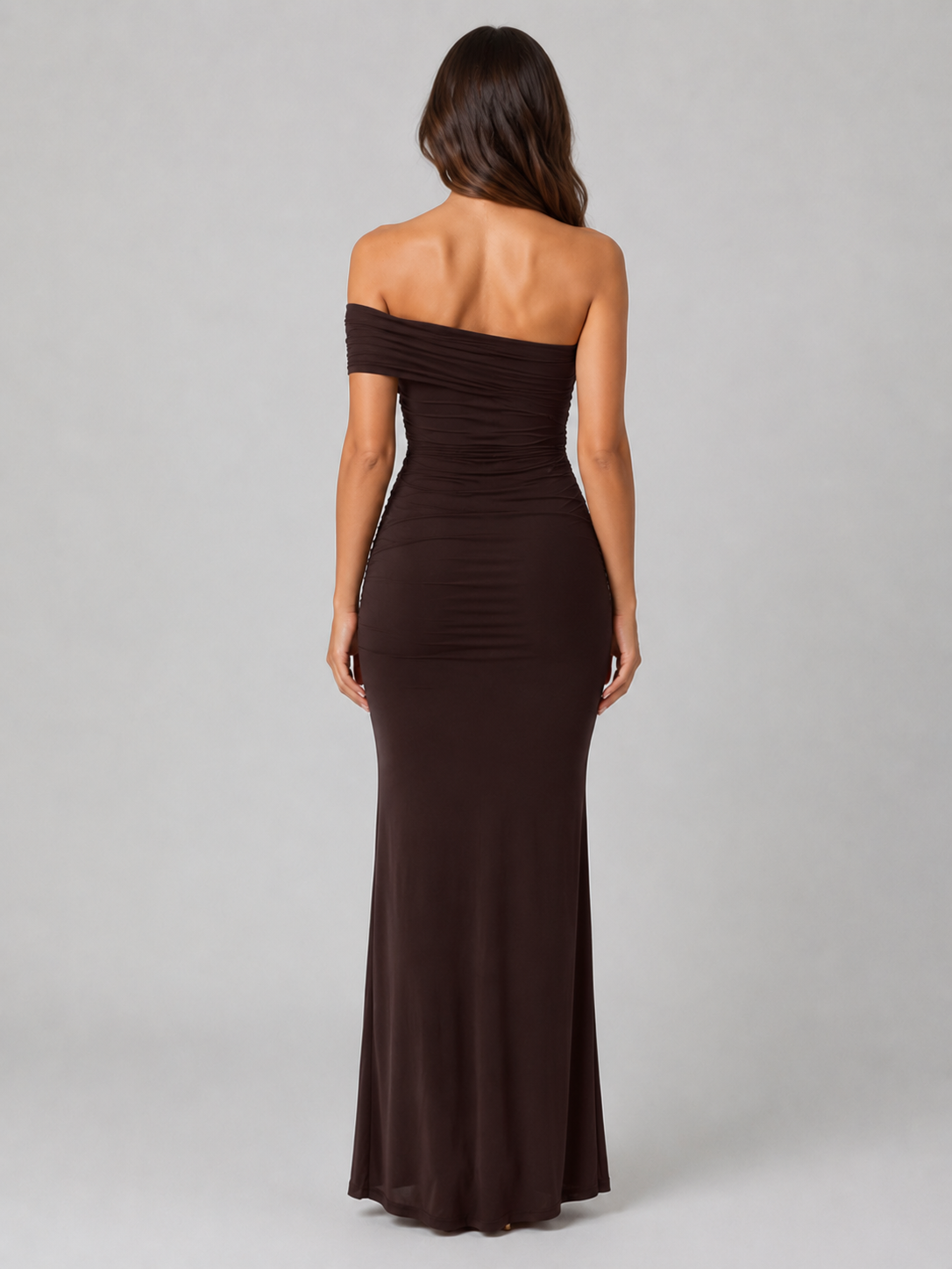 Abito Lungo Donna Monospalla Arricciato Marrone Elegante