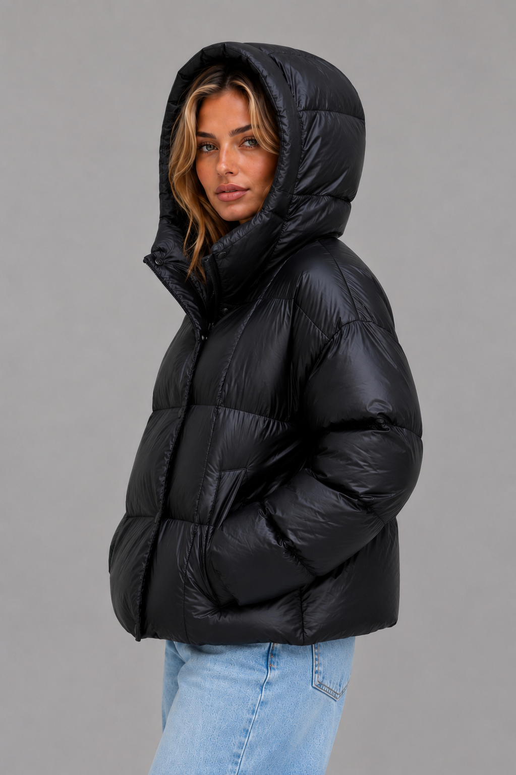 Giacca Donna Imbottita Oversize con Cappuccio e Collo Alto
