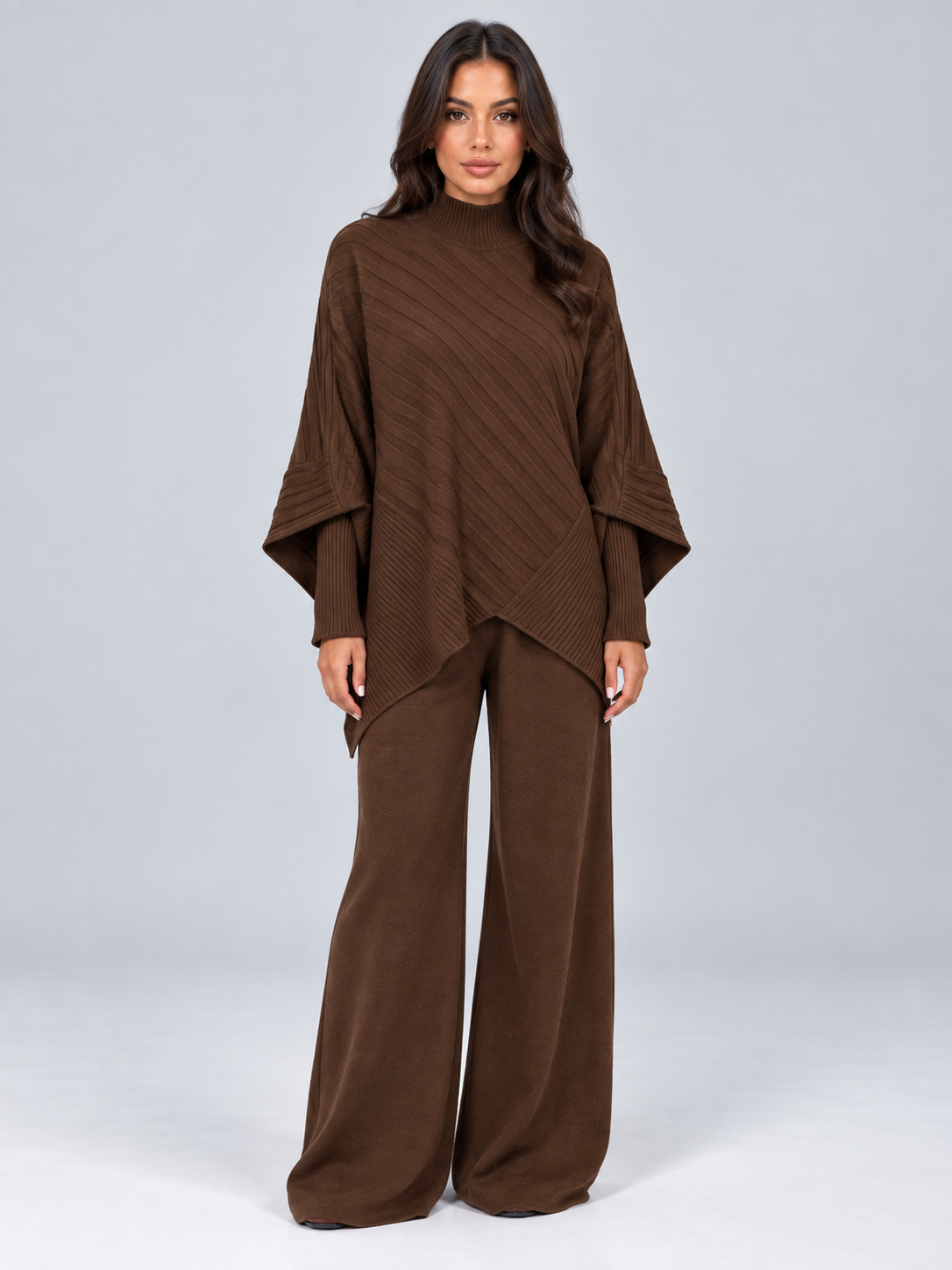 Completo Donna Maglia a Coste Maglione Asimmetrico e Pantaloni