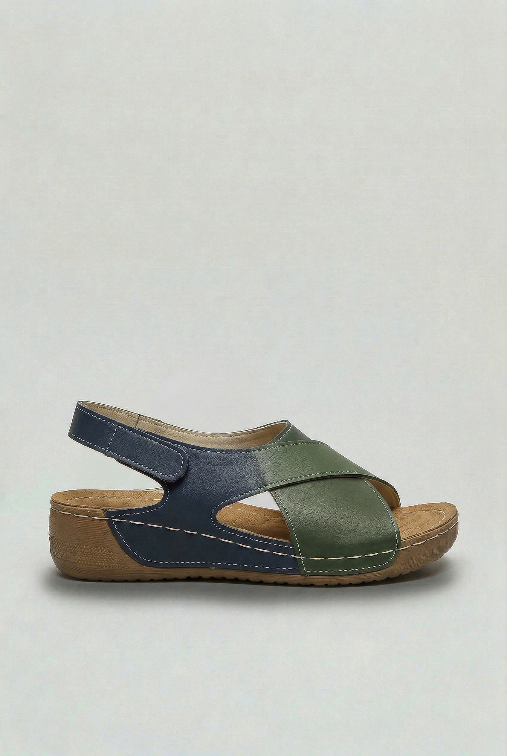 Sandali Donna con Strappo e Suola Imbottita Comodi
