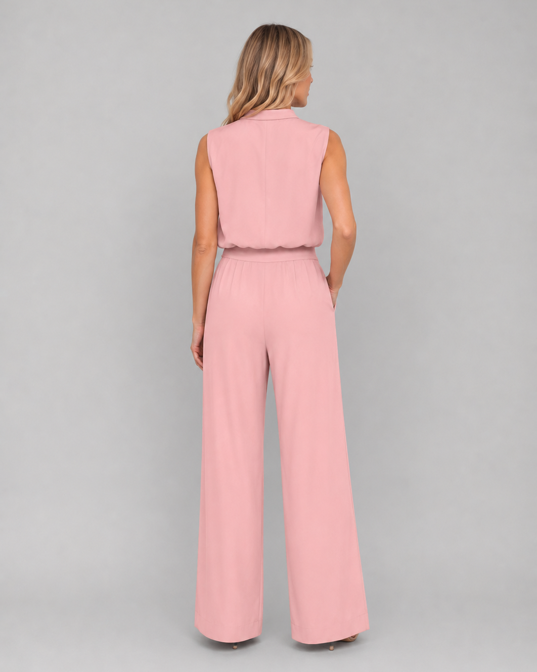 Completo Donna Top Collo Alto Smanicato e Pantaloni Palazzo