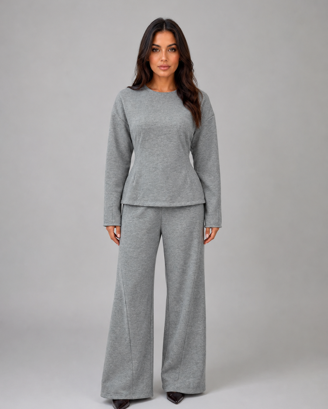 Completo Donna Lounge Top Aderente e Pantaloni Gamba Ampia