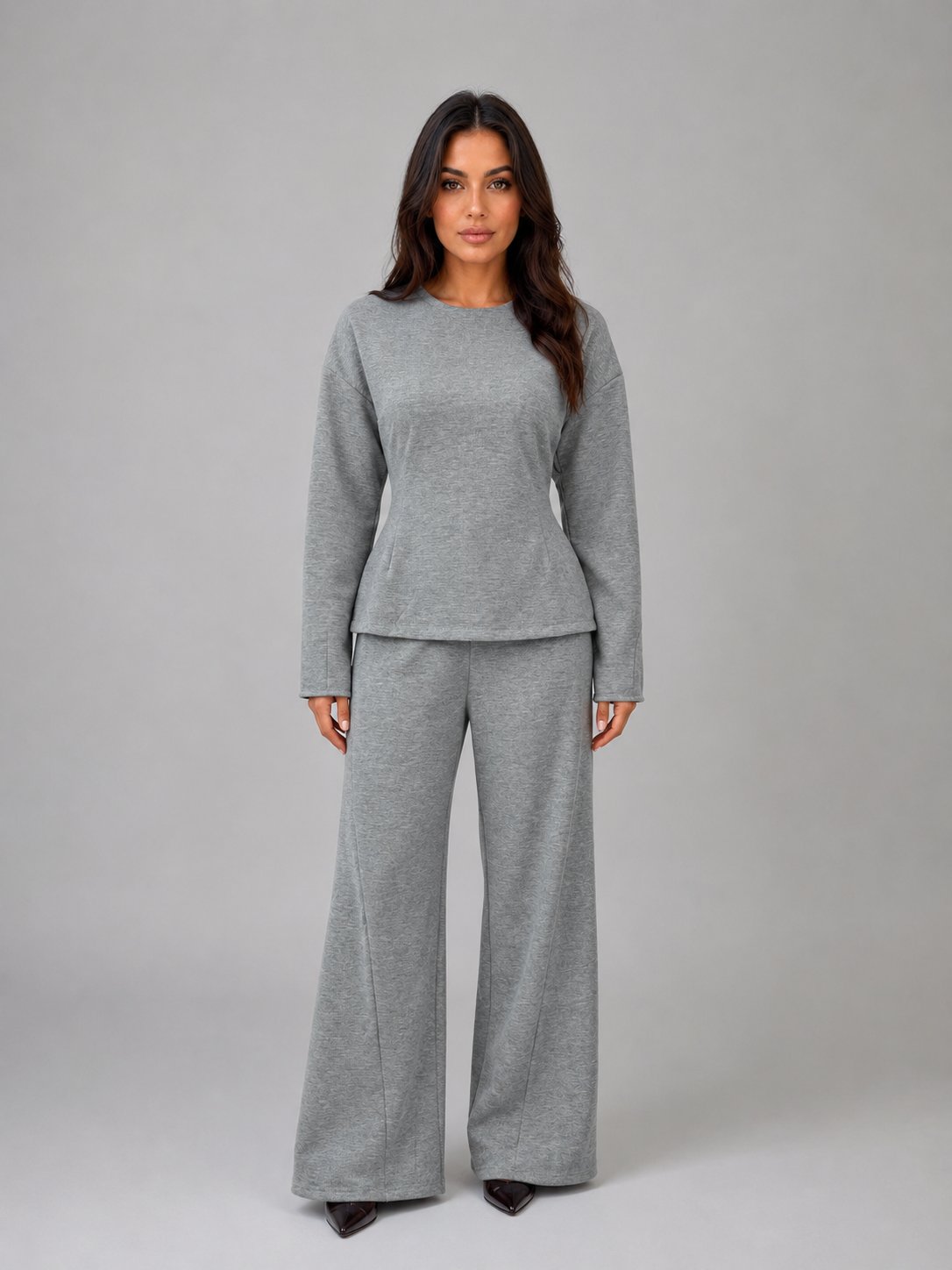 Completo Donna Lounge Top Aderente e Pantaloni Gamba Ampia