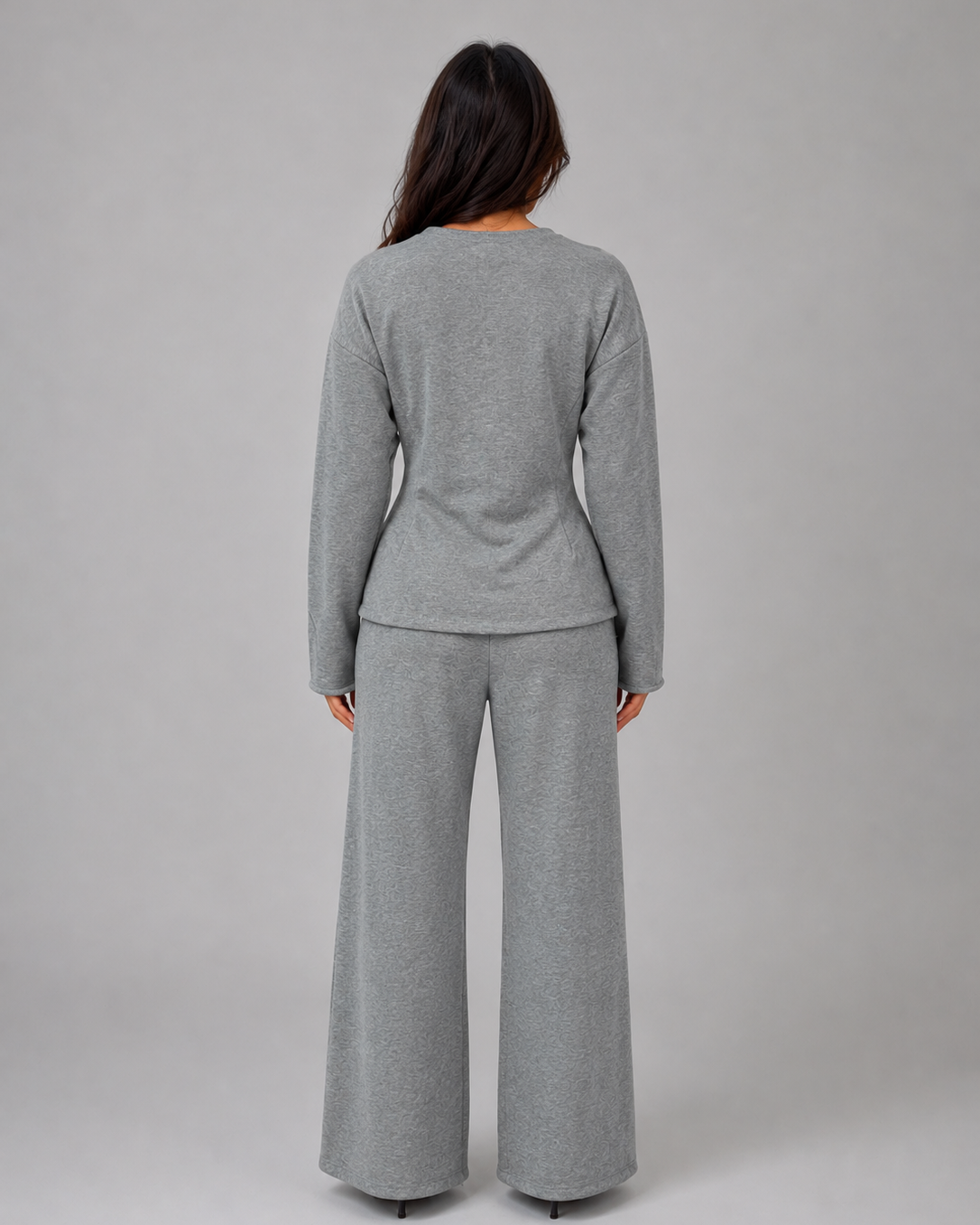 Completo Donna Lounge Top Aderente e Pantaloni Gamba Ampia