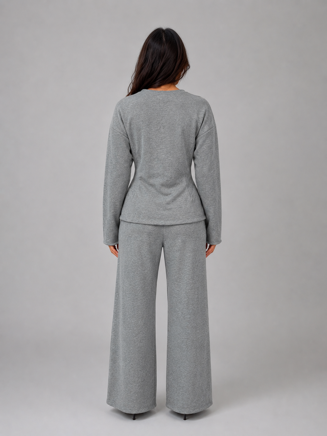Completo Donna Lounge Top Aderente e Pantaloni Gamba Ampia