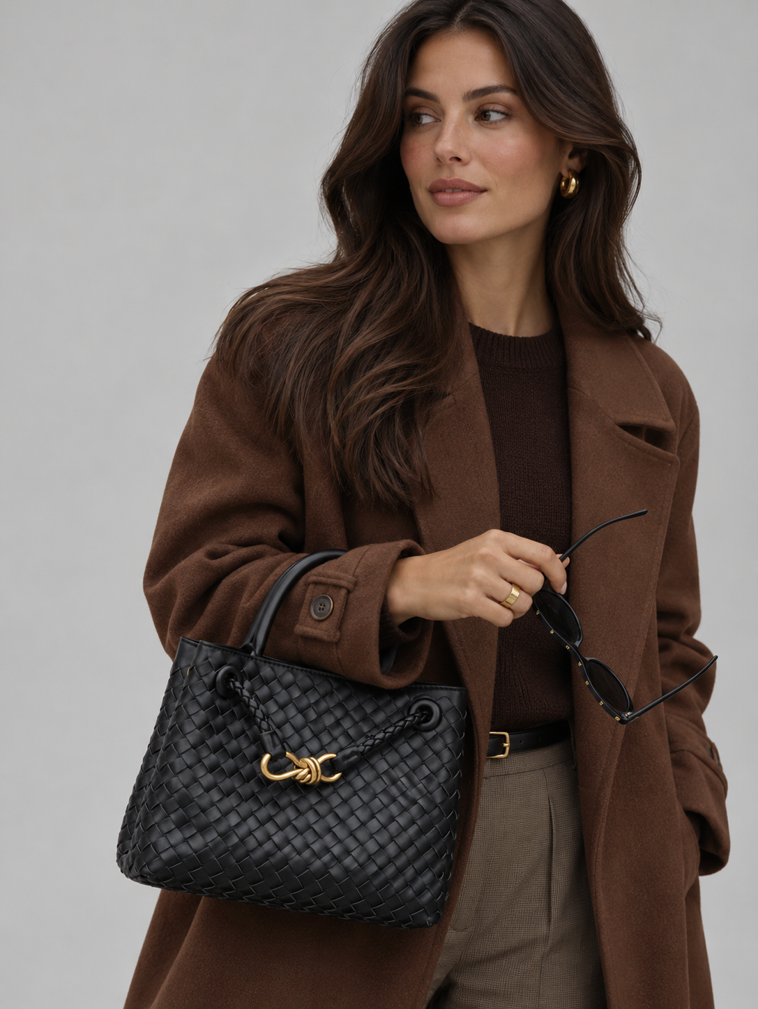 Borsa Donna Intrecciata in Pelle Vegana con Dettagli Oro