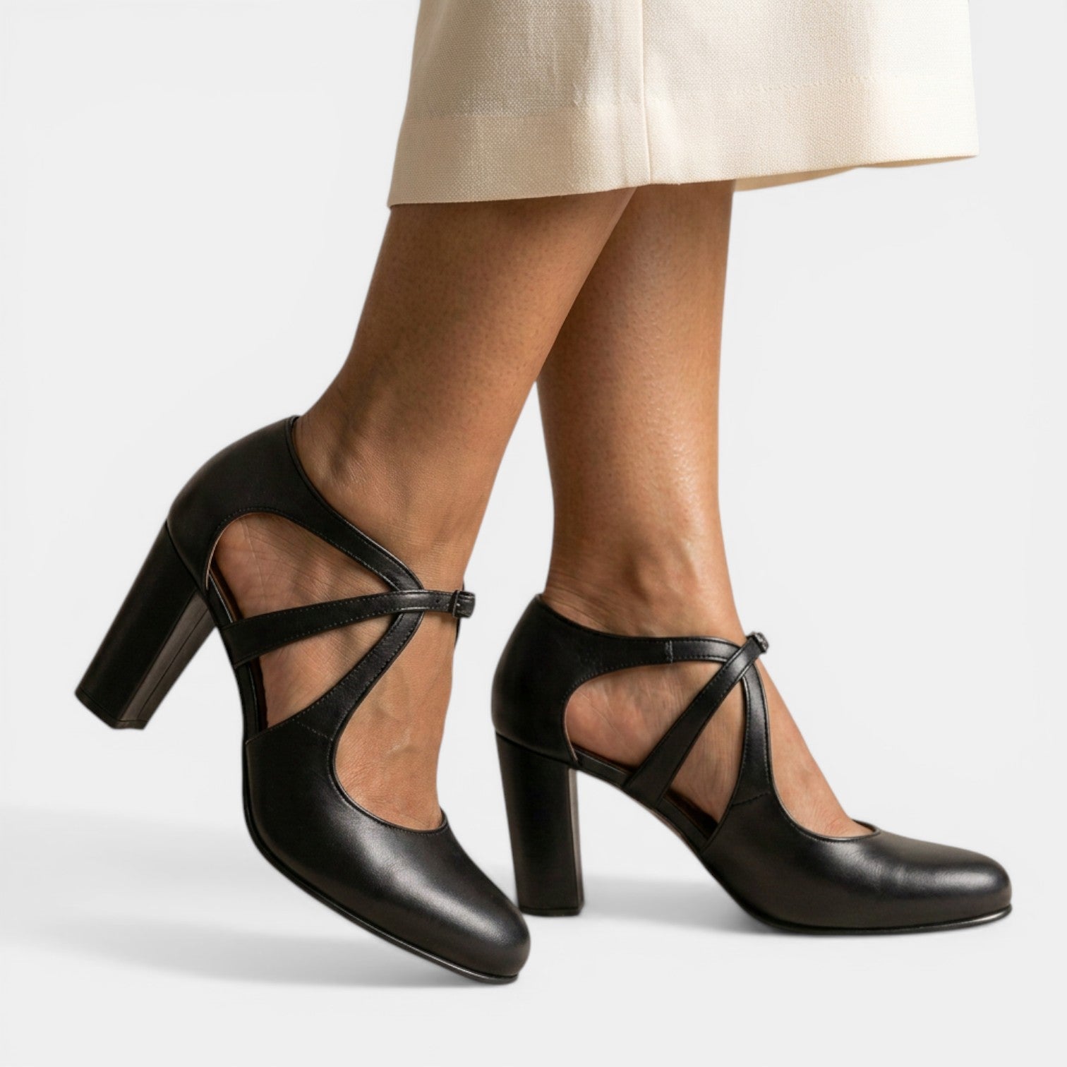 Aurazio Sandali T-Strap Pelle Tacco Elegante per Donna