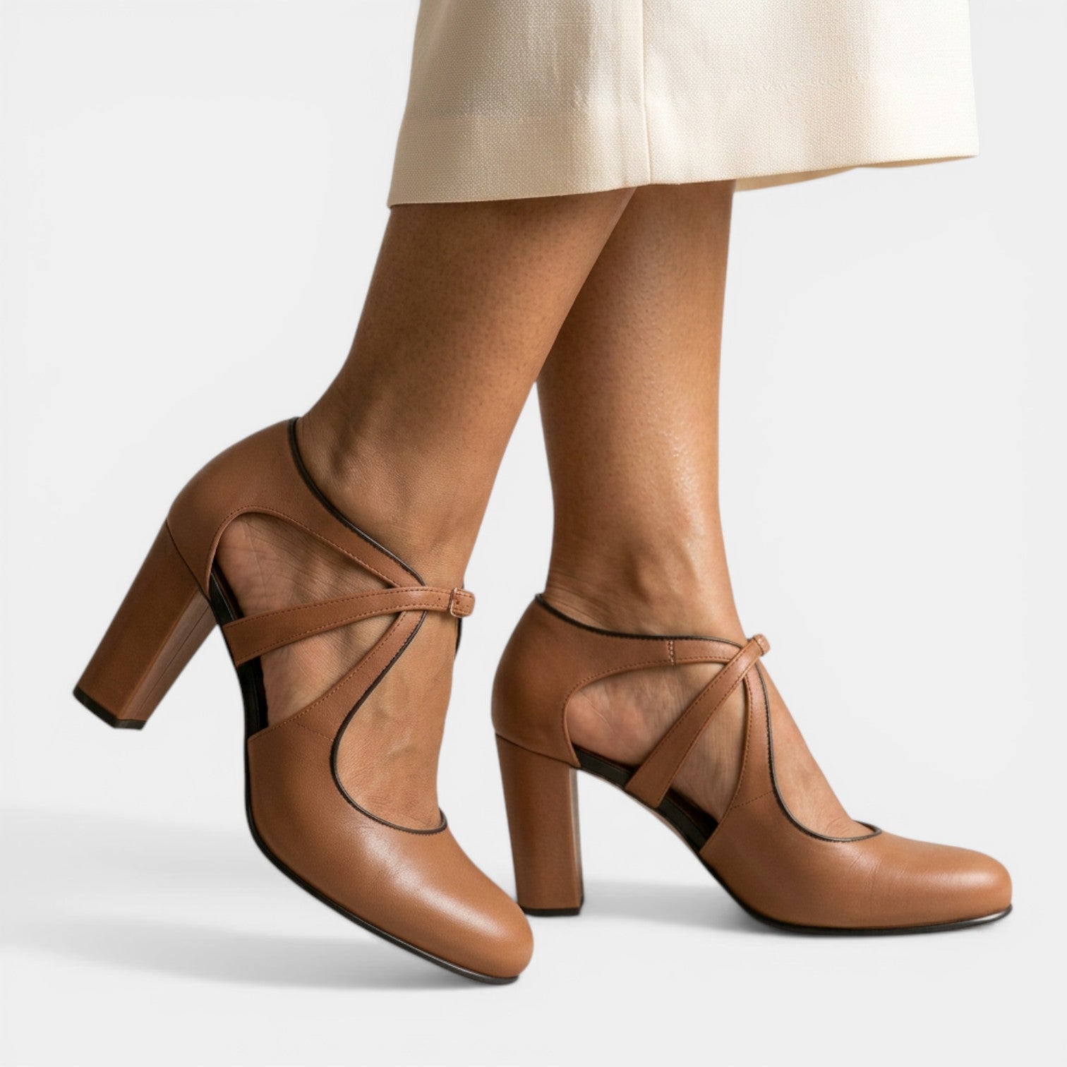 Aurazio Sandali T-Strap Pelle Tacco Elegante per Donna