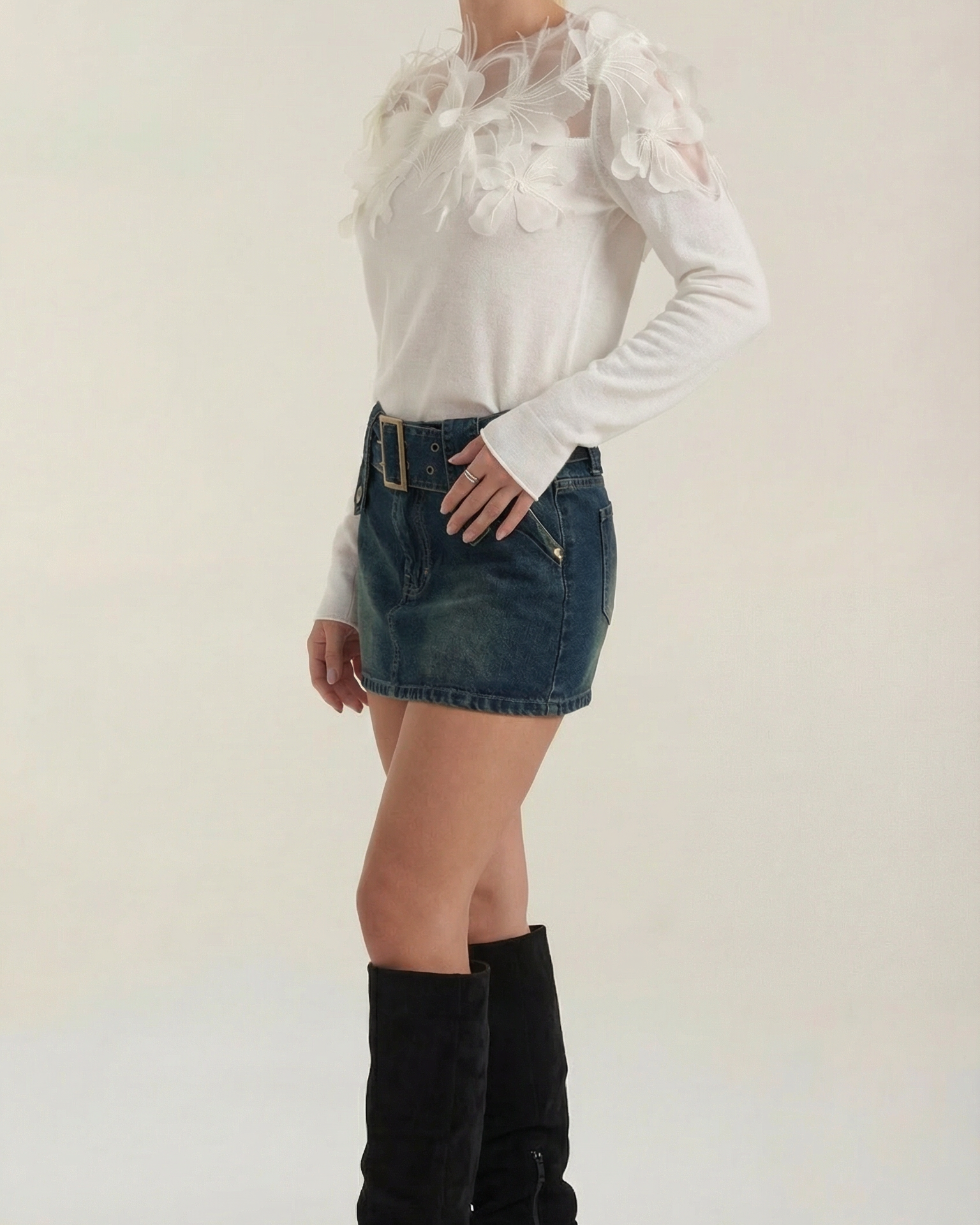 Maglione Donna in Maglia con Colletto di Piume Glamour