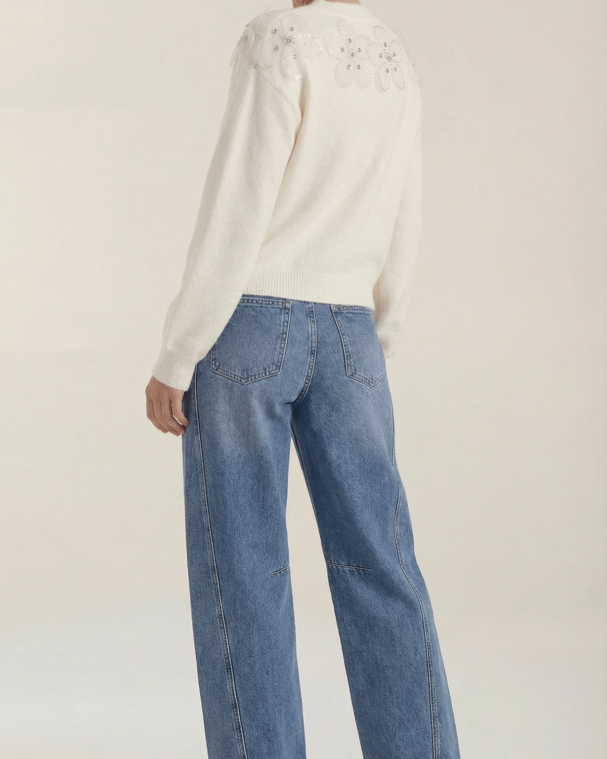 Aurazio Maglione Con Dettaglio Floreale Per Donna