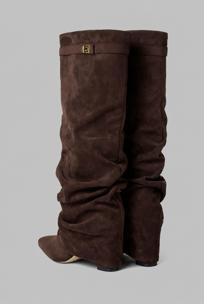 Stivali Donna Slouchy in Camoscio a Punta con Fibbia Oro