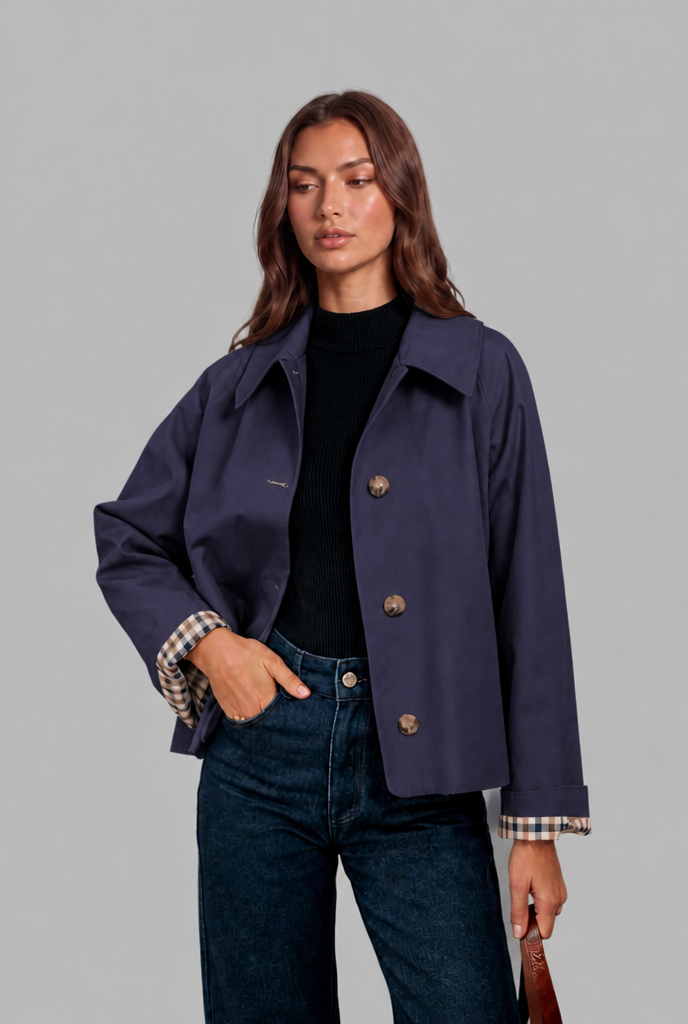 Trench Donna Corto Boxy con Fodera a Quadri e Bottoni