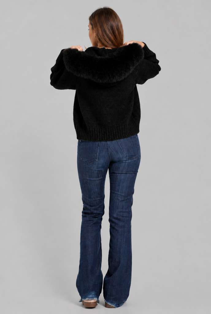 Giacca Donna Corta in Maglia con Zip Collo in Pelliccia Sintetica