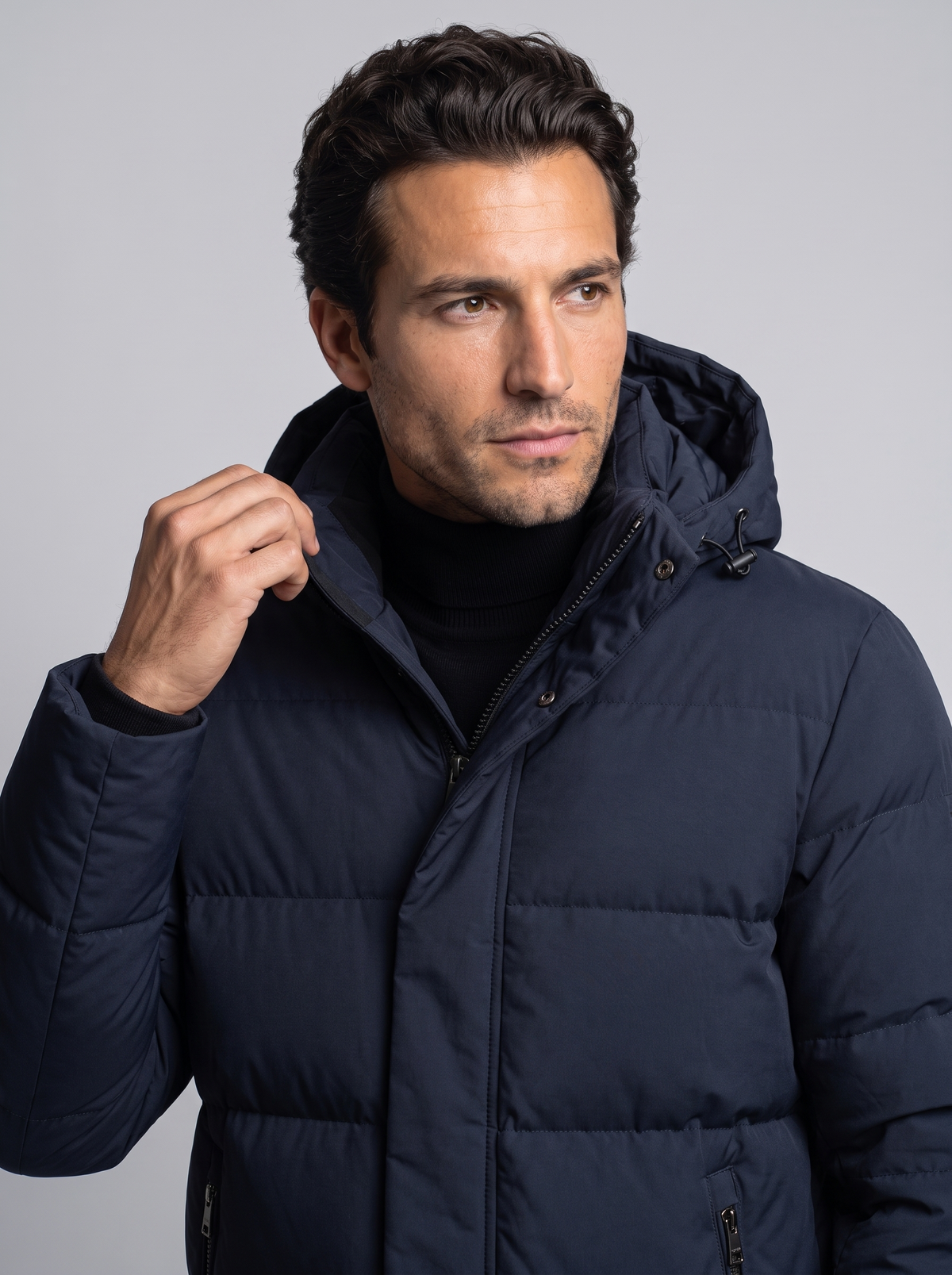 Piumino Parka Uomo con Cappuccio Taglio Lungo Invernale