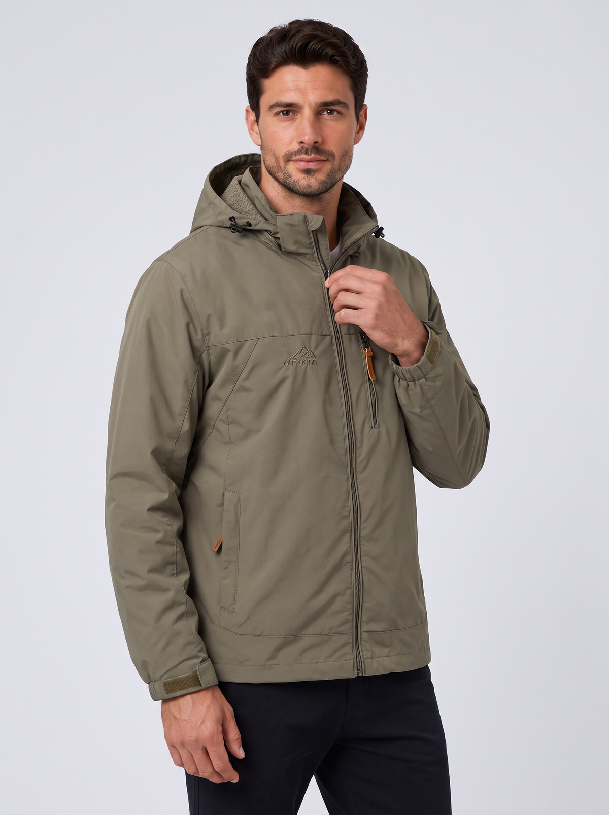 Giacca a Vento Uomo Leggera con Cappuccio Antivento Slim