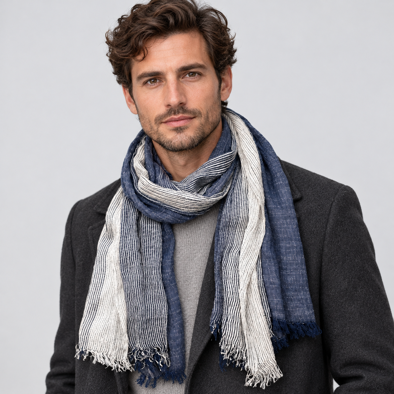 Sciarpa Uomo Leggera Bicolore Effetto Stropicciato Bordo Sfrangiato