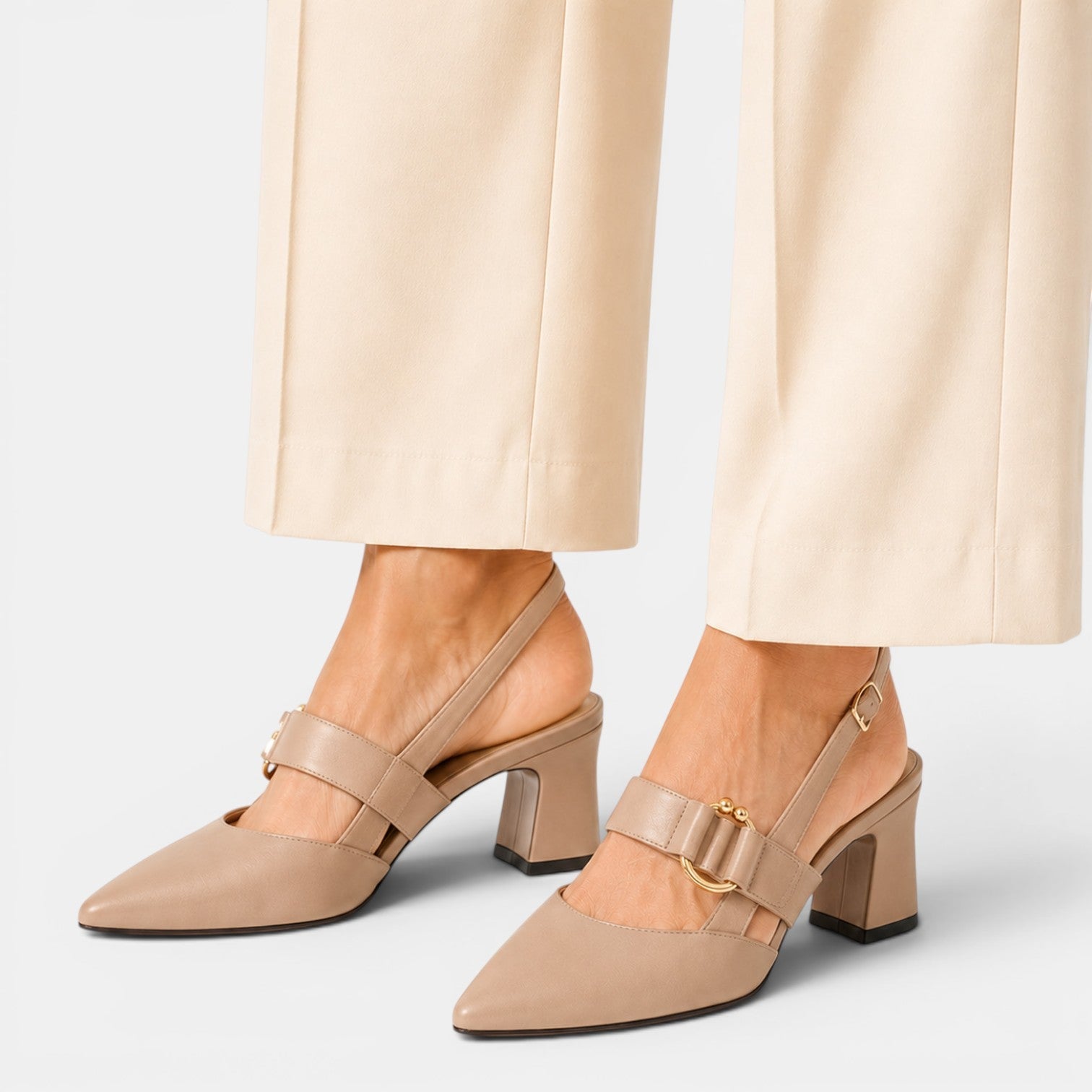 Décolleté Donna Punta Affusolata Tacco 6 cm con Cinturino