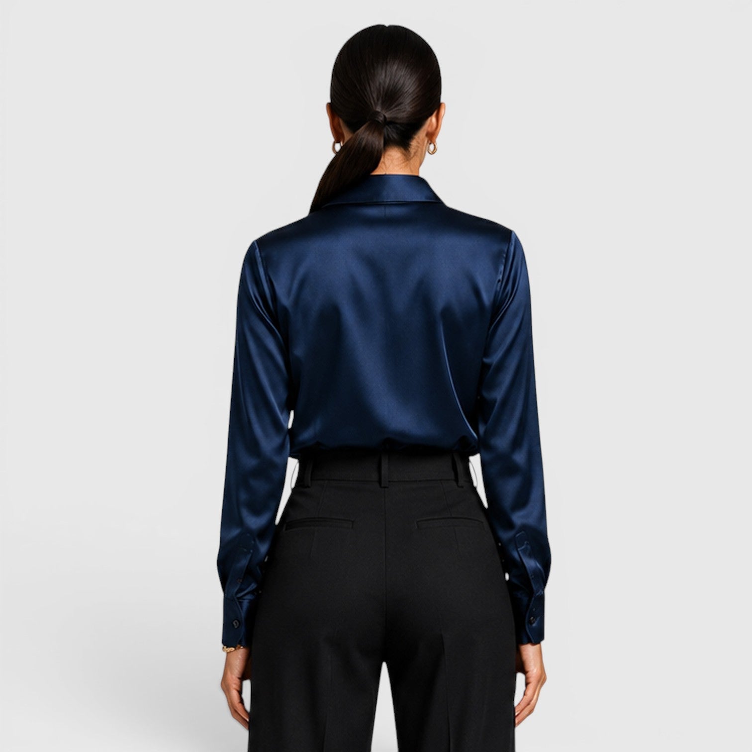 Blusa Donna in Raso con Colletto e Bottoni Elegante