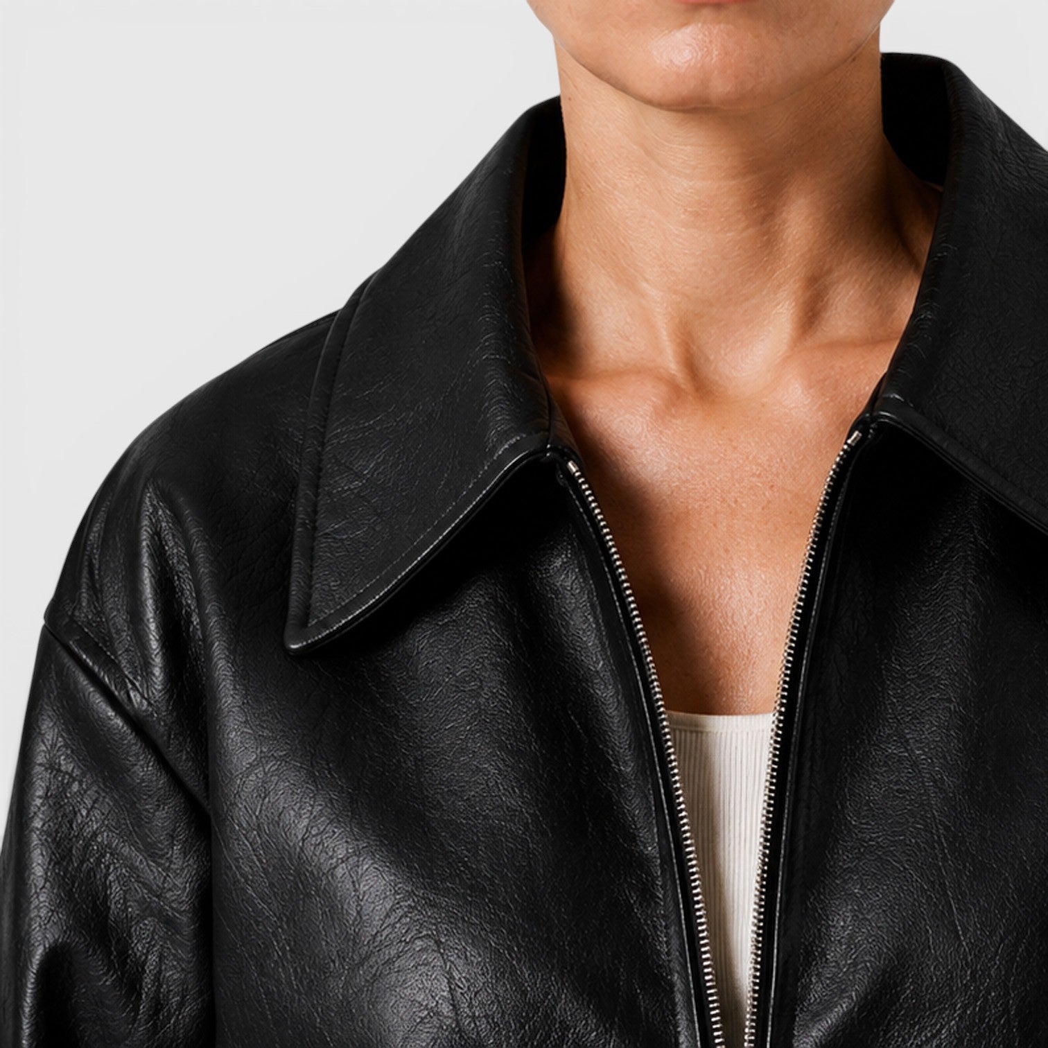 Giacca Donna Effetto Pelle con Zip e Tasche