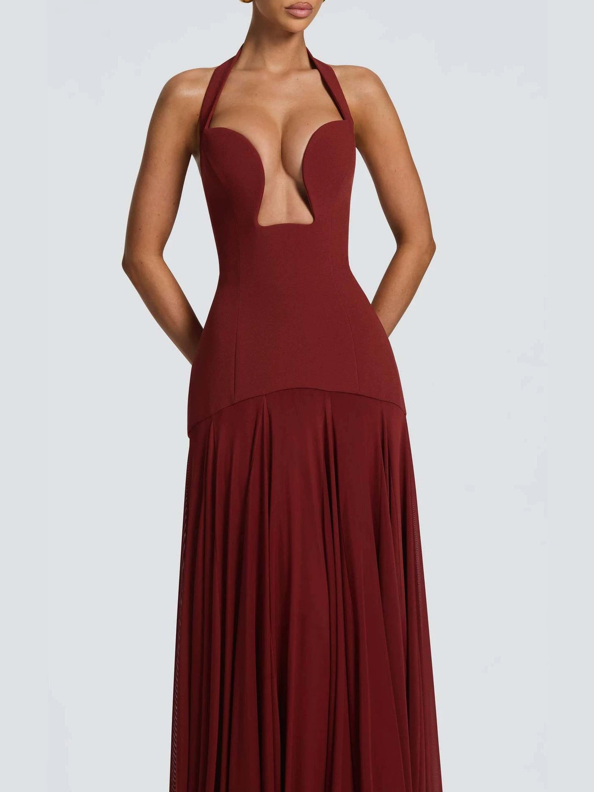 Abito Donna Lungo da Sera Collo Halter Schiena Aperta Gonna Plissé
