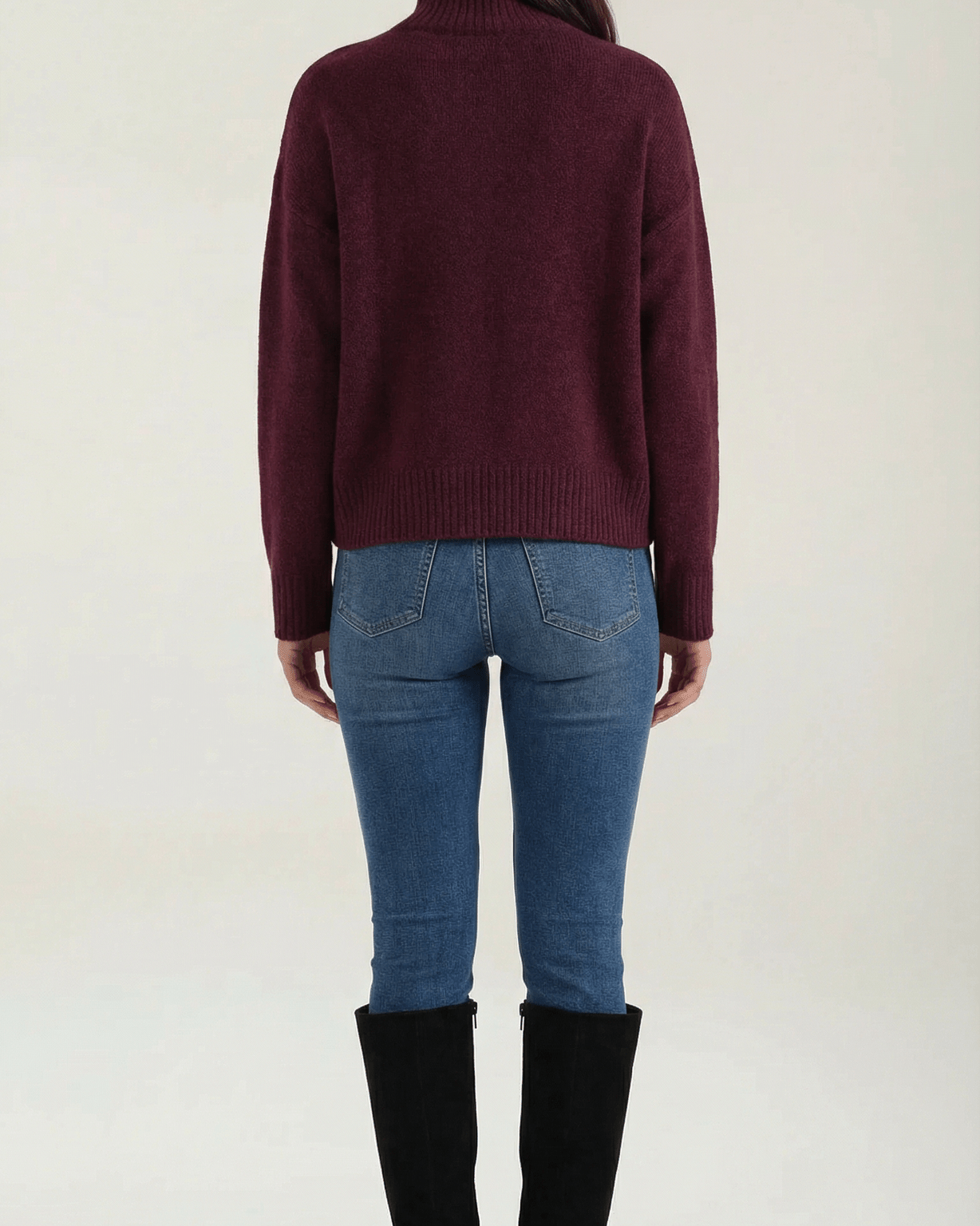 Aurazio Maglione a Collo Alto per Donna