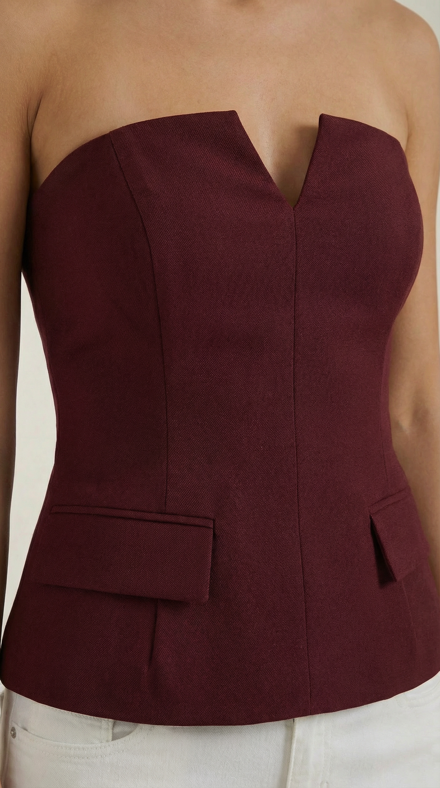 Top Donna Senza Maniche Scollo a Incavo Architettonico