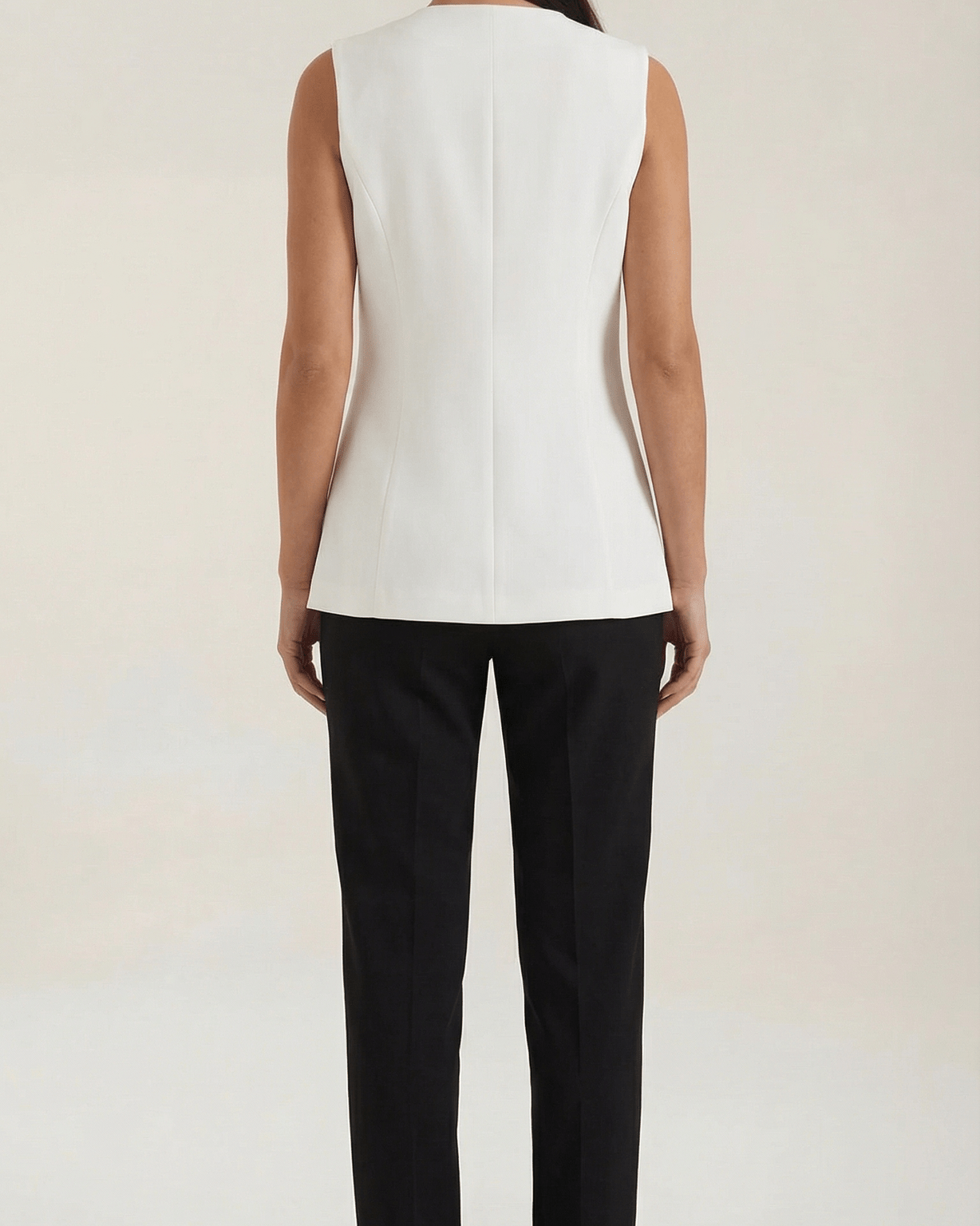 Aurazio Canotta con Bottoni Frontali da Donna